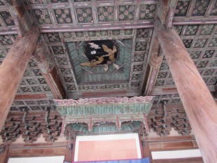 Seoul - Changgyeonggung - throne hall ceiling