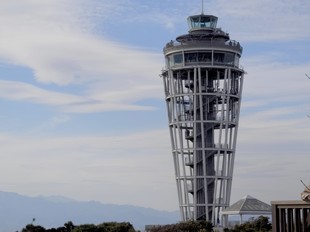 Tokyo - Kamakura - Enoshima Island - sea candle lighthouse
