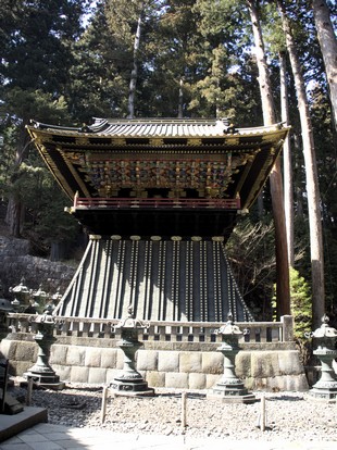 Tokyo - Nikko National Park - Iemitsu Taiyuin Mausoleum - decoration