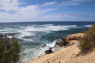 Kauai - Maha’ulepu Cliff Trail - view #2