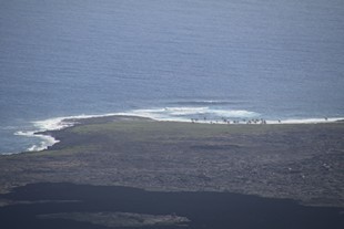 Big Island - Volcanoes National Park - Chain of Craters Road - Kealakomo Overlook - zoomed view