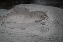 Yellowstone National Park - Norris - Artists Paintpots - mudpot #1