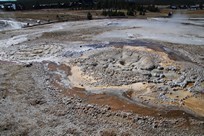 Yellowstone National Park - Old Faithful Village - Upper Geyser Basin - Anemone Geyser