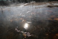 Yellowstone National Park - Old Faithful Village - Upper Geyser Basin - Daisy Geyser full of water